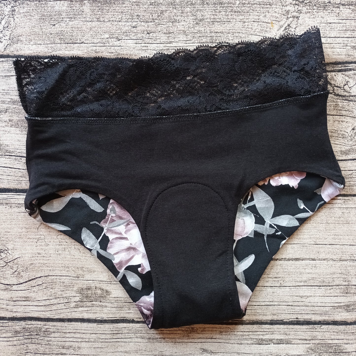 Noenea - Kuukautisalushousut, Basic Lace - Uneksija, musta-roosa TILAUSTUOTE