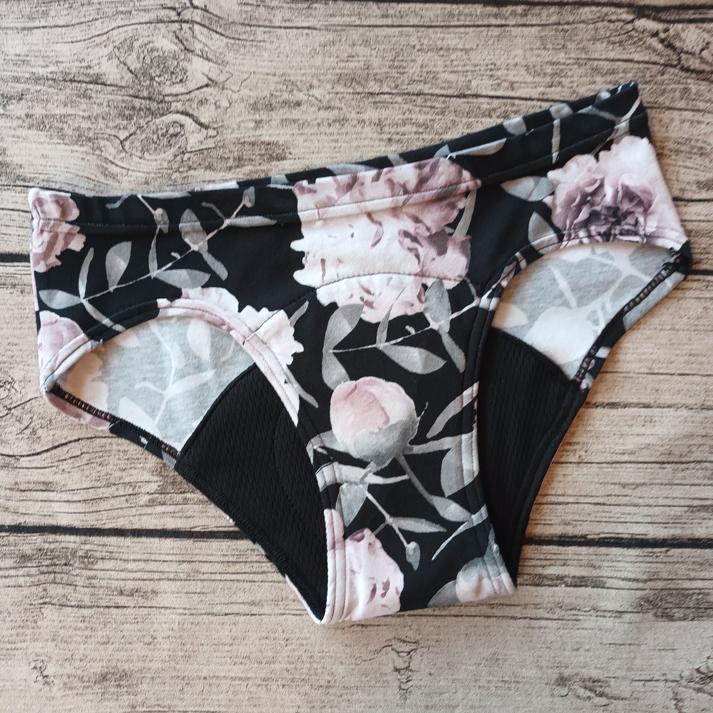 Kuukautisalushousut, Low Waist - Uneksija, useita vaihtoehtoja TILAUSTUOTE