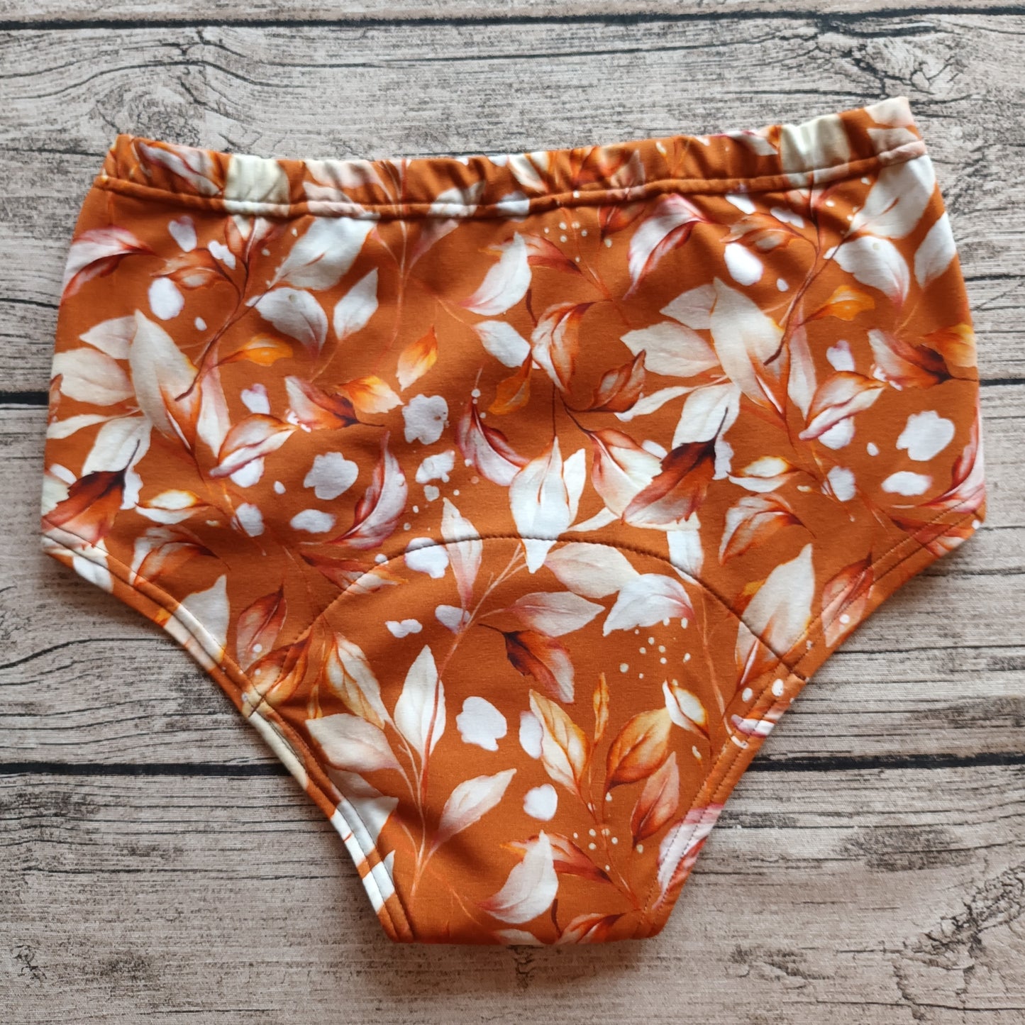 Kuukautisalushousut, Regular Waist - Lehto, useita vaihtoehtoja TILAUSTUOTE