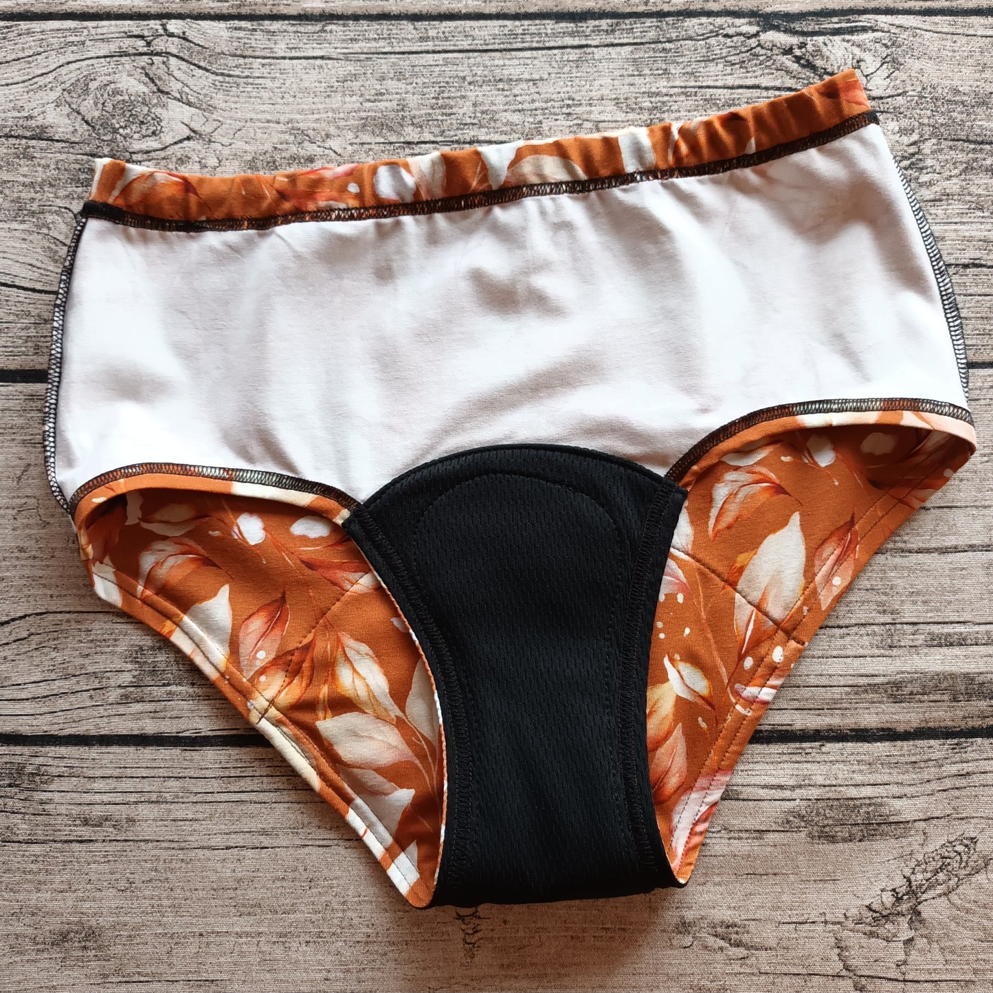 Kuukautisalushousut, Regular Waist - Lehto, useita vaihtoehtoja TILAUSTUOTE