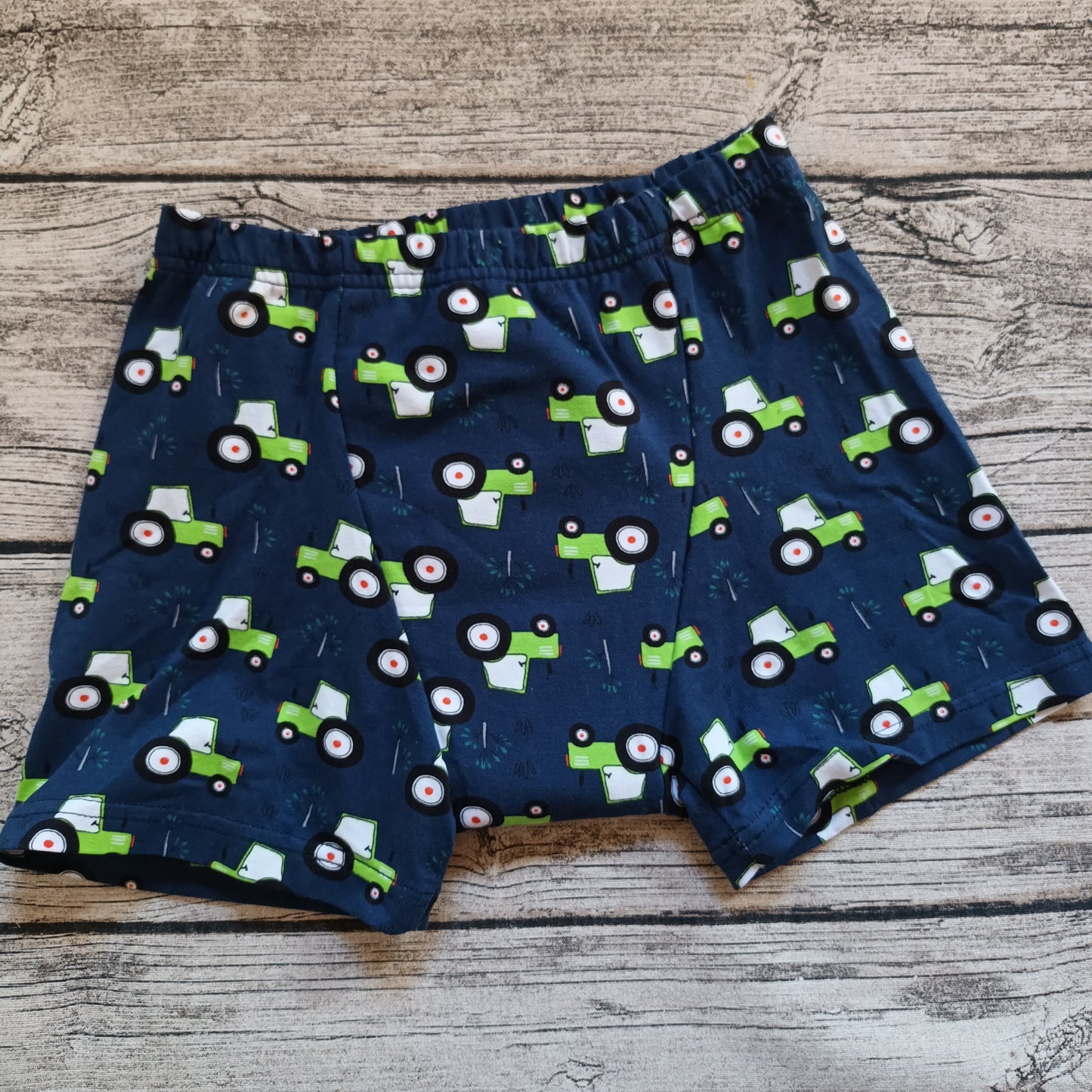 Kirppis: Noenea - Imubokserit (XL)->