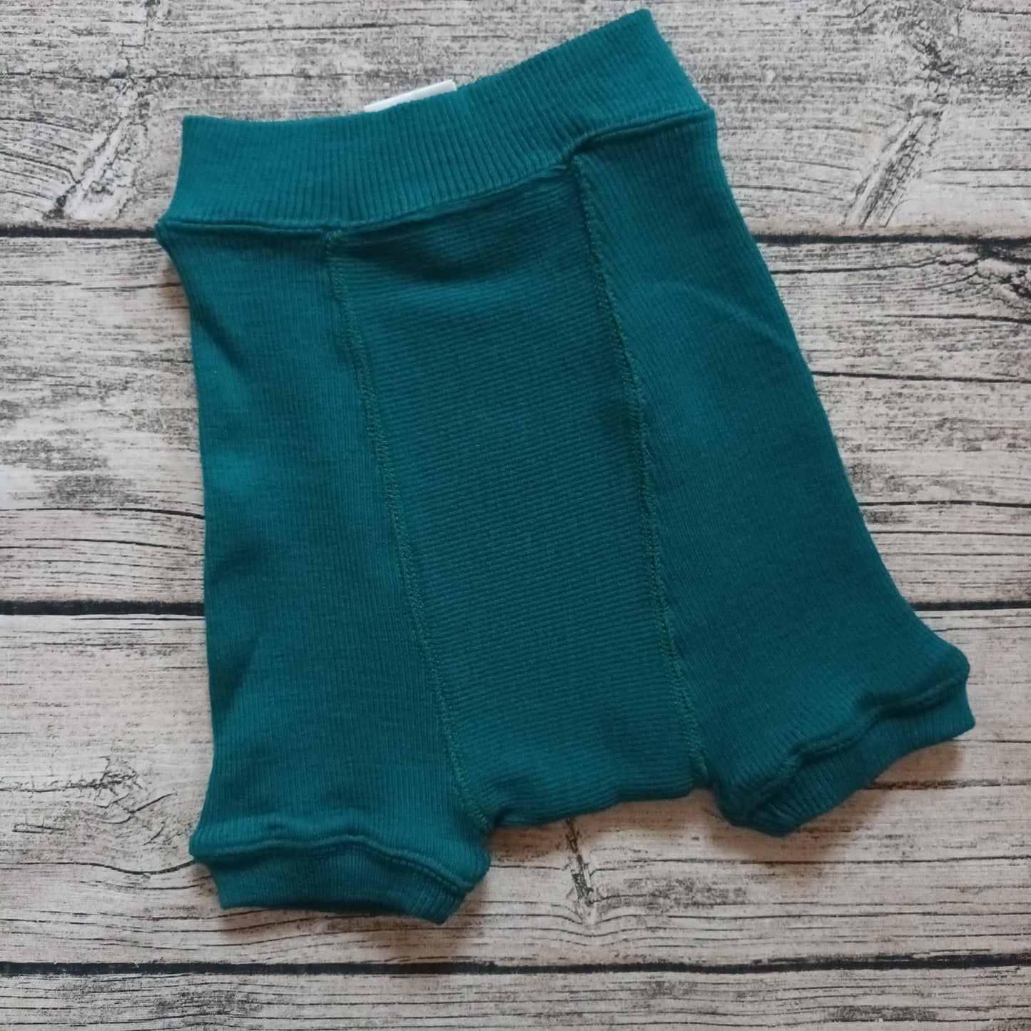 ManyMonths: Wool Shorties (Charmer 3-9 kk)