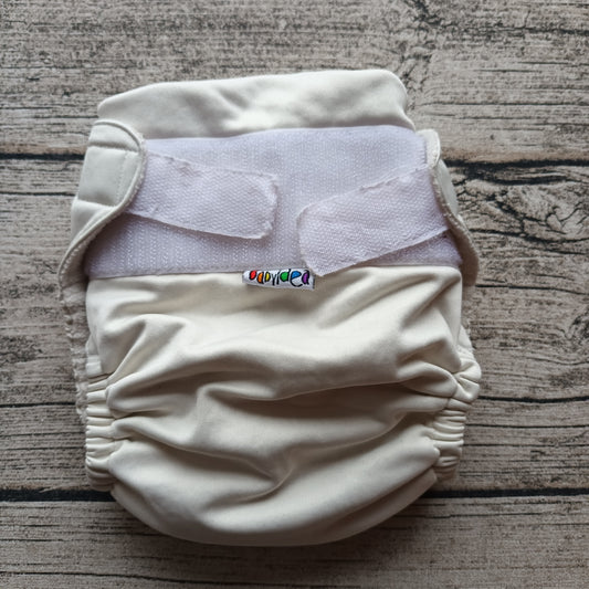 Kirppis: Babyidea -taskuvaippa (M)