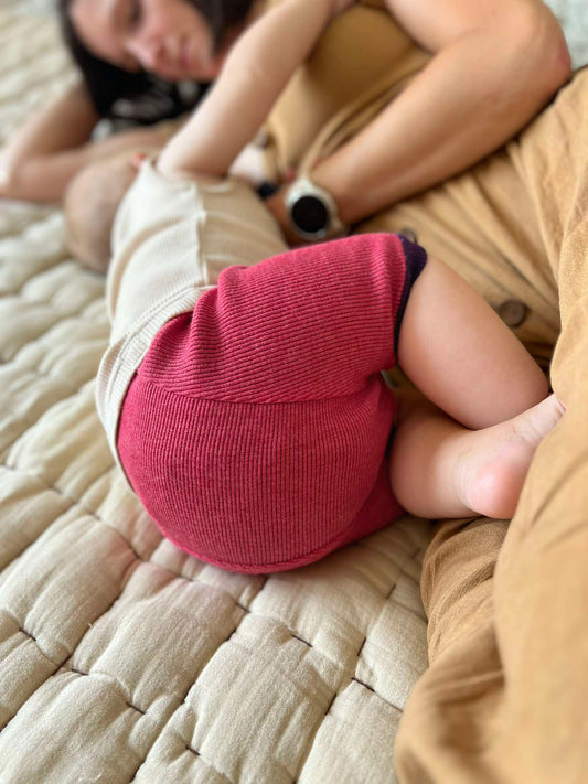 ManyMonths: Wool Shorties (Charmer 3-9 kk)