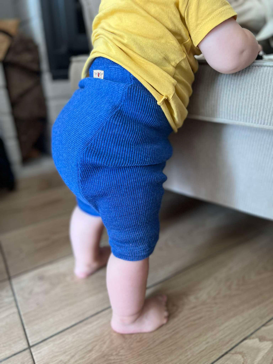 ManyMonths: Wool Shorties (Charmer 3-9 kk)