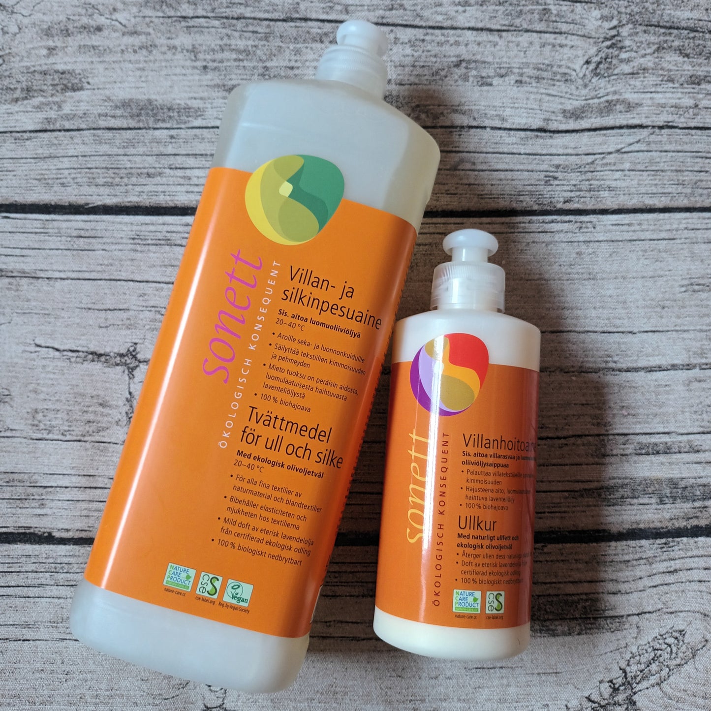 Sonett - Villan- ja silkinpesuaine 1l + villanhoitoaine 300 ml