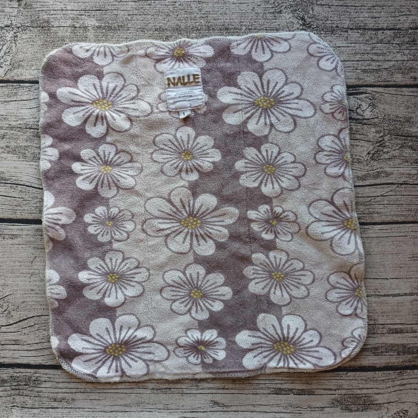 Kirppis: Nalle Touhutaitto (M) ja (L)