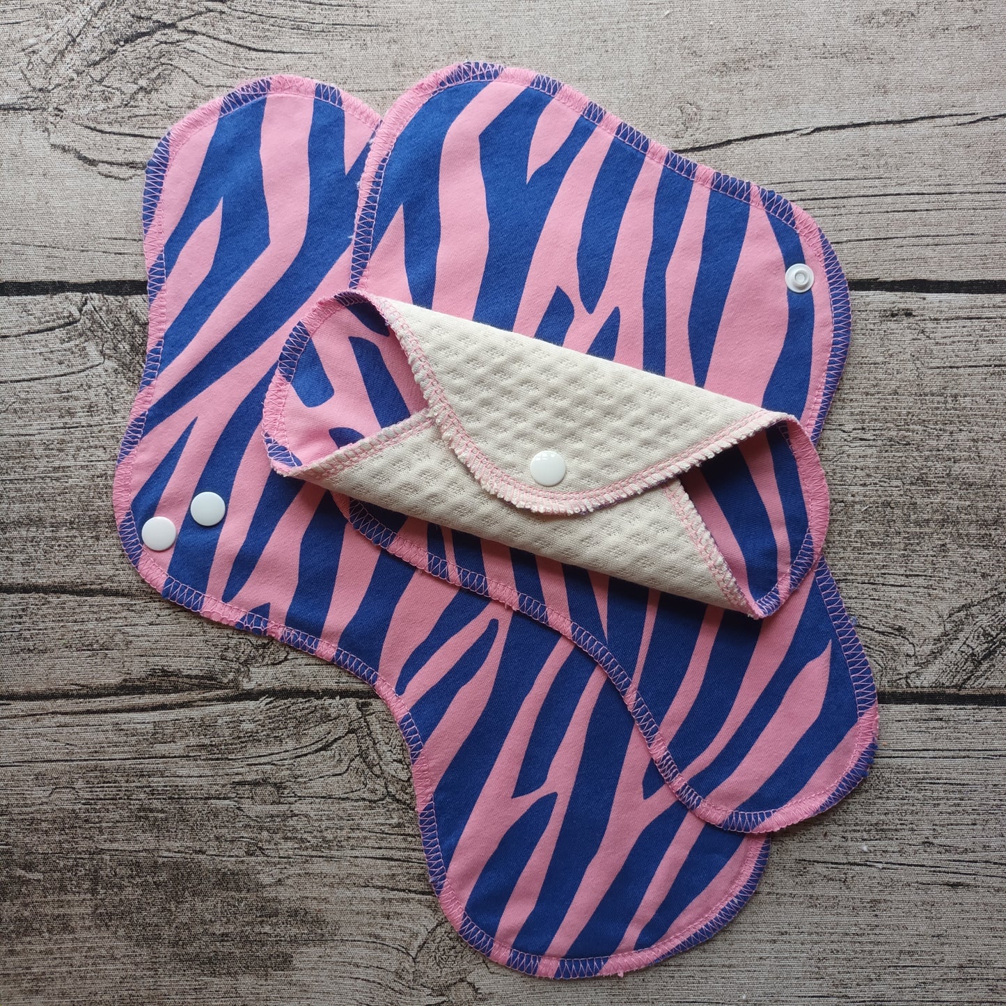 Noenea - Sidesetti - Seebra, vaaleanpunainen-sininen