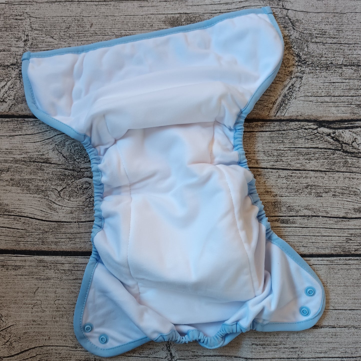 Elemental Joy: AIO -kestovaippa