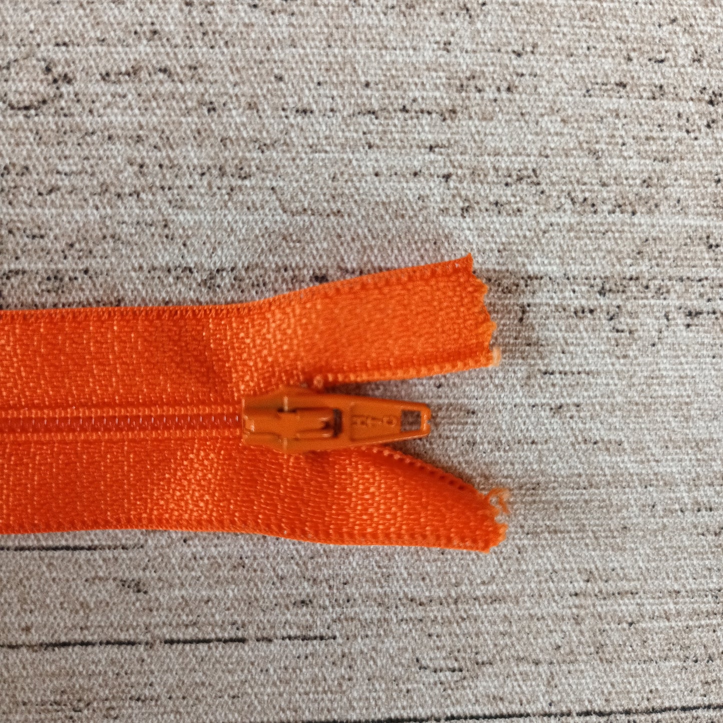 Hameketju 20 cm - Useita värejä