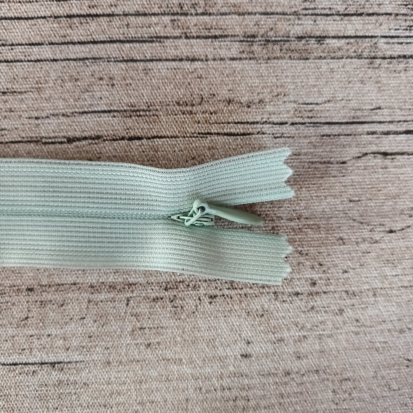Piiloketju 20 cm - Useita värejä