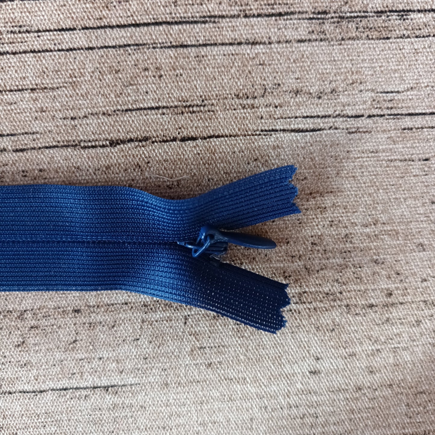 Piiloketju 20 cm - Useita värejä