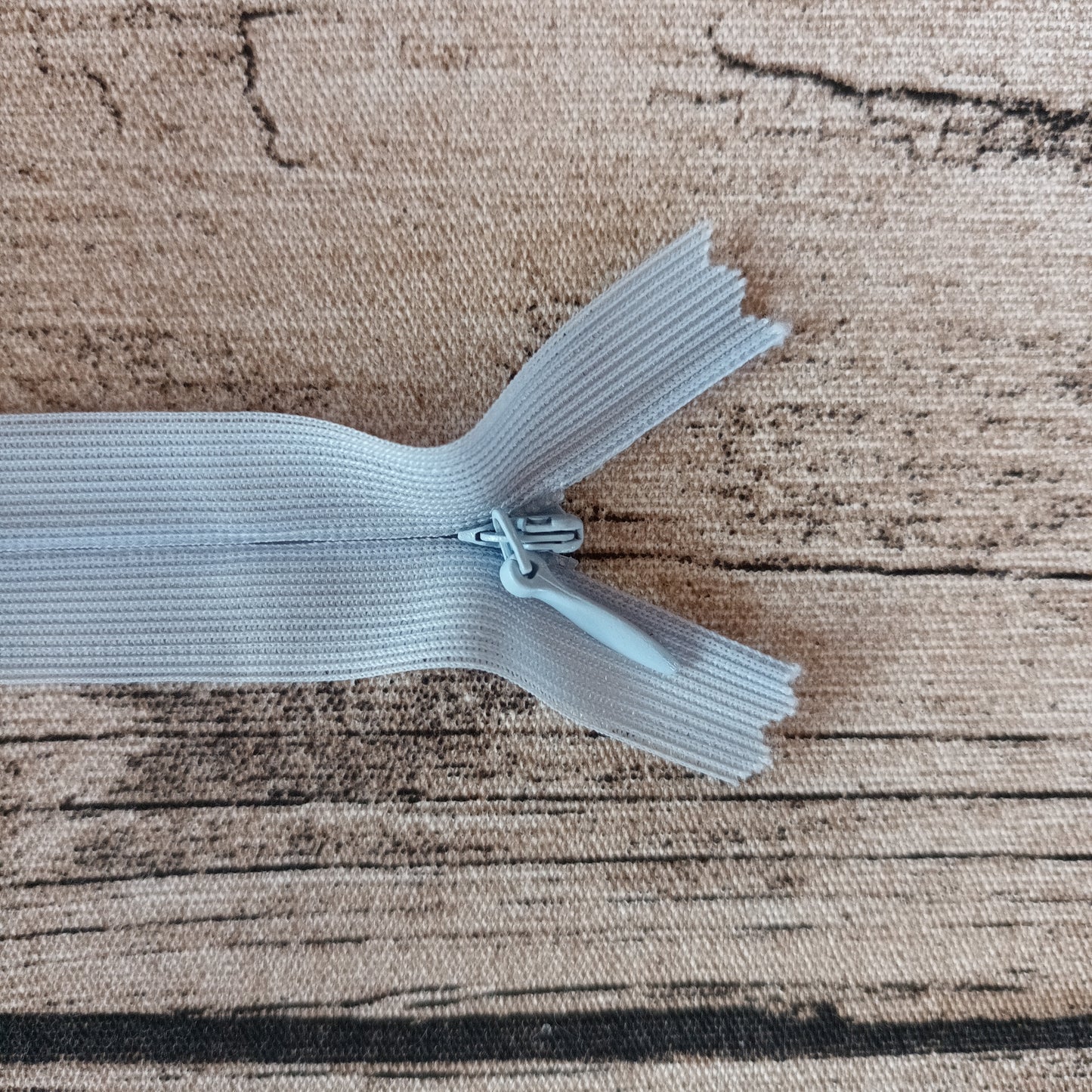 Piiloketju 60 cm - Useita värejä