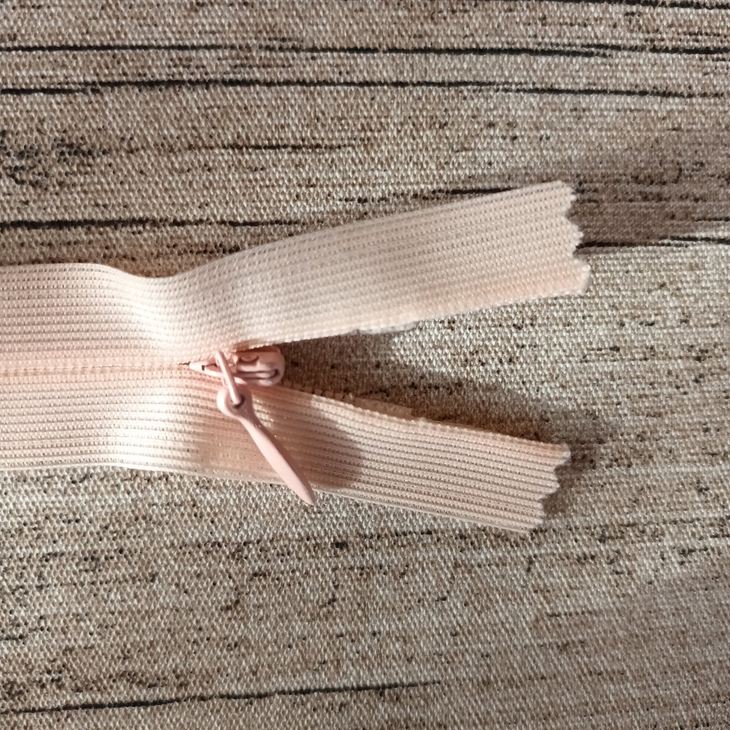 Piiloketju 20 cm - Useita värejä