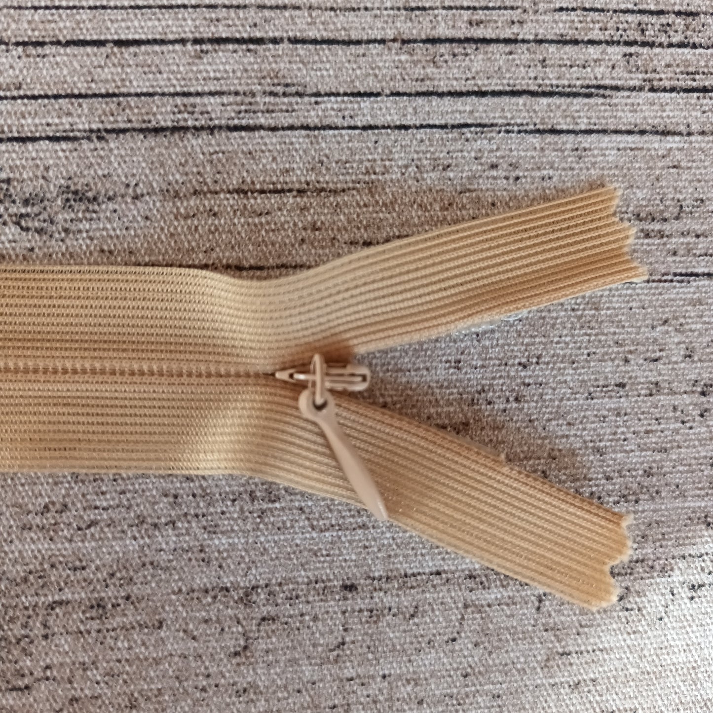 Piiloketju 60 cm - Useita värejä