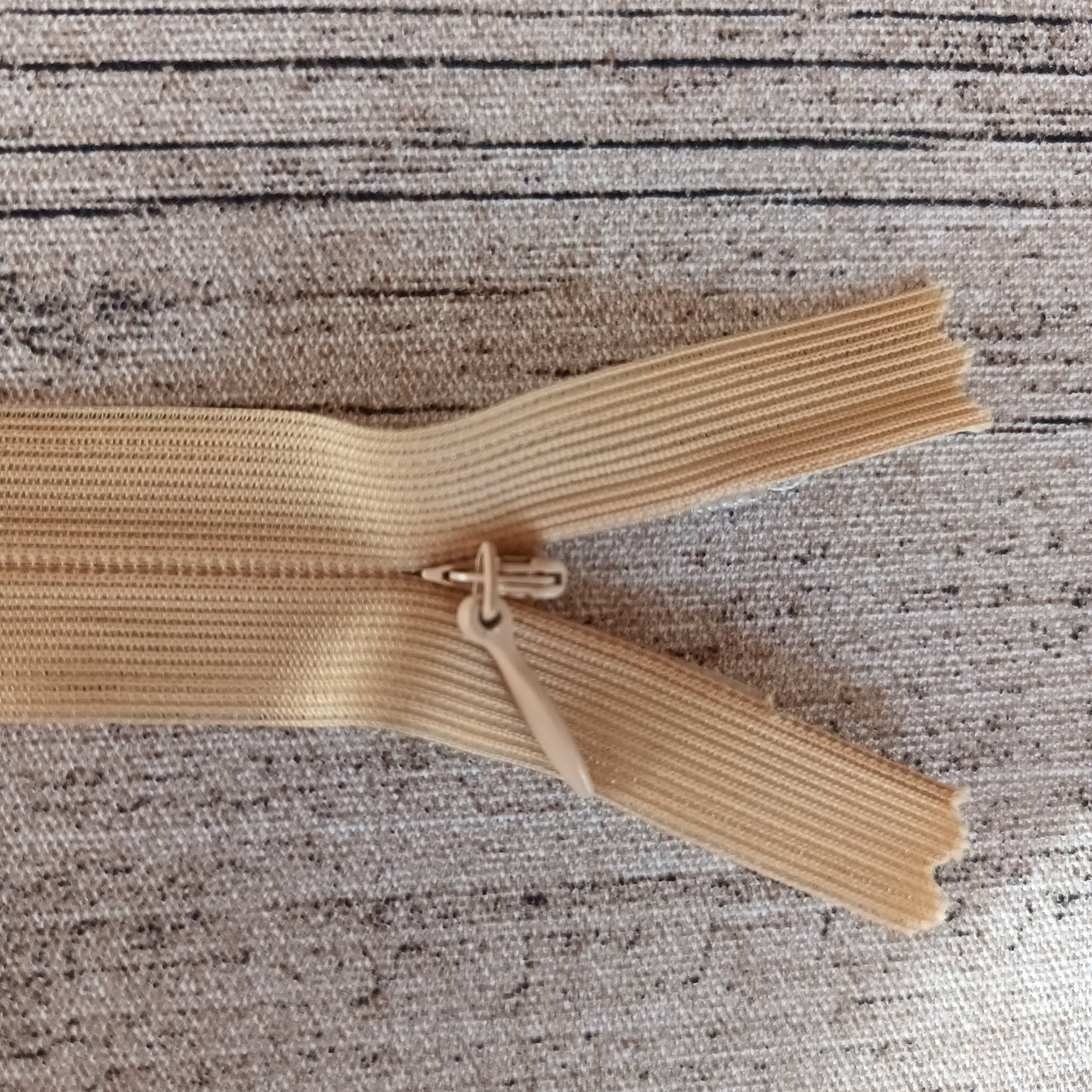 Piiloketju 20 cm - Useita värejä