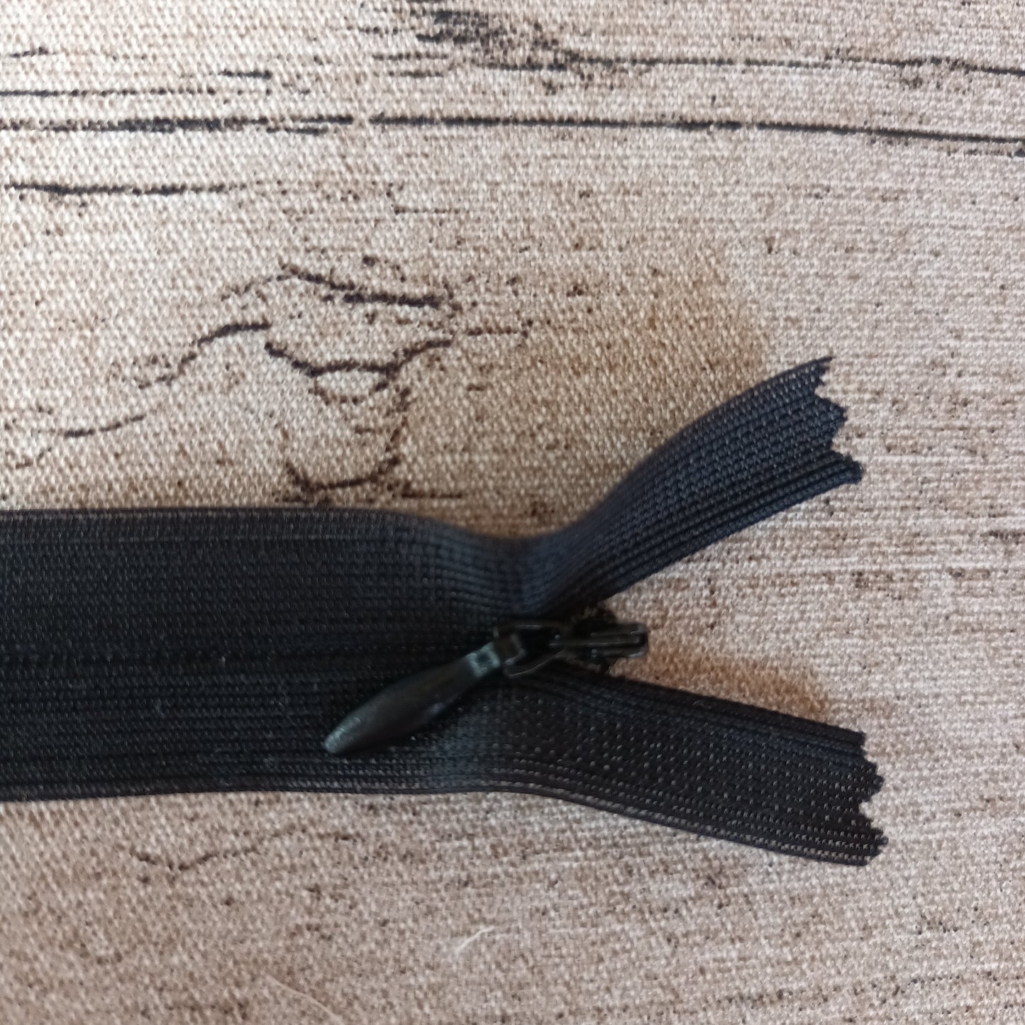 Piiloketju 40 cm - Useita värejä