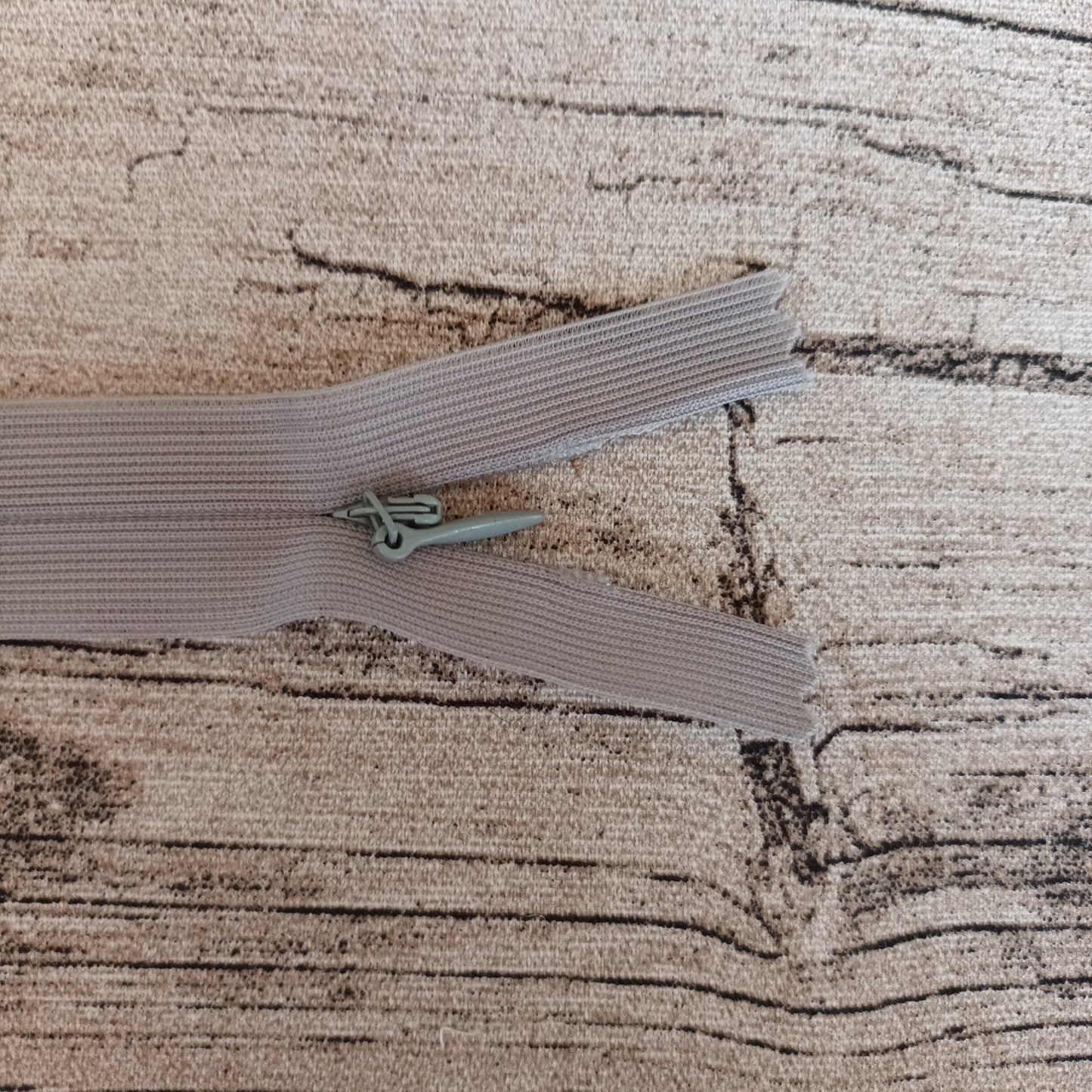 Piiloketju 40 cm - Useita värejä