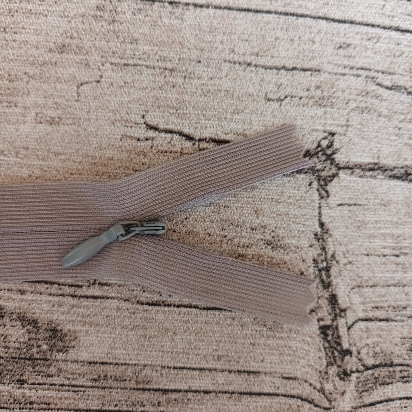 Piiloketju 40 cm - Useita värejä