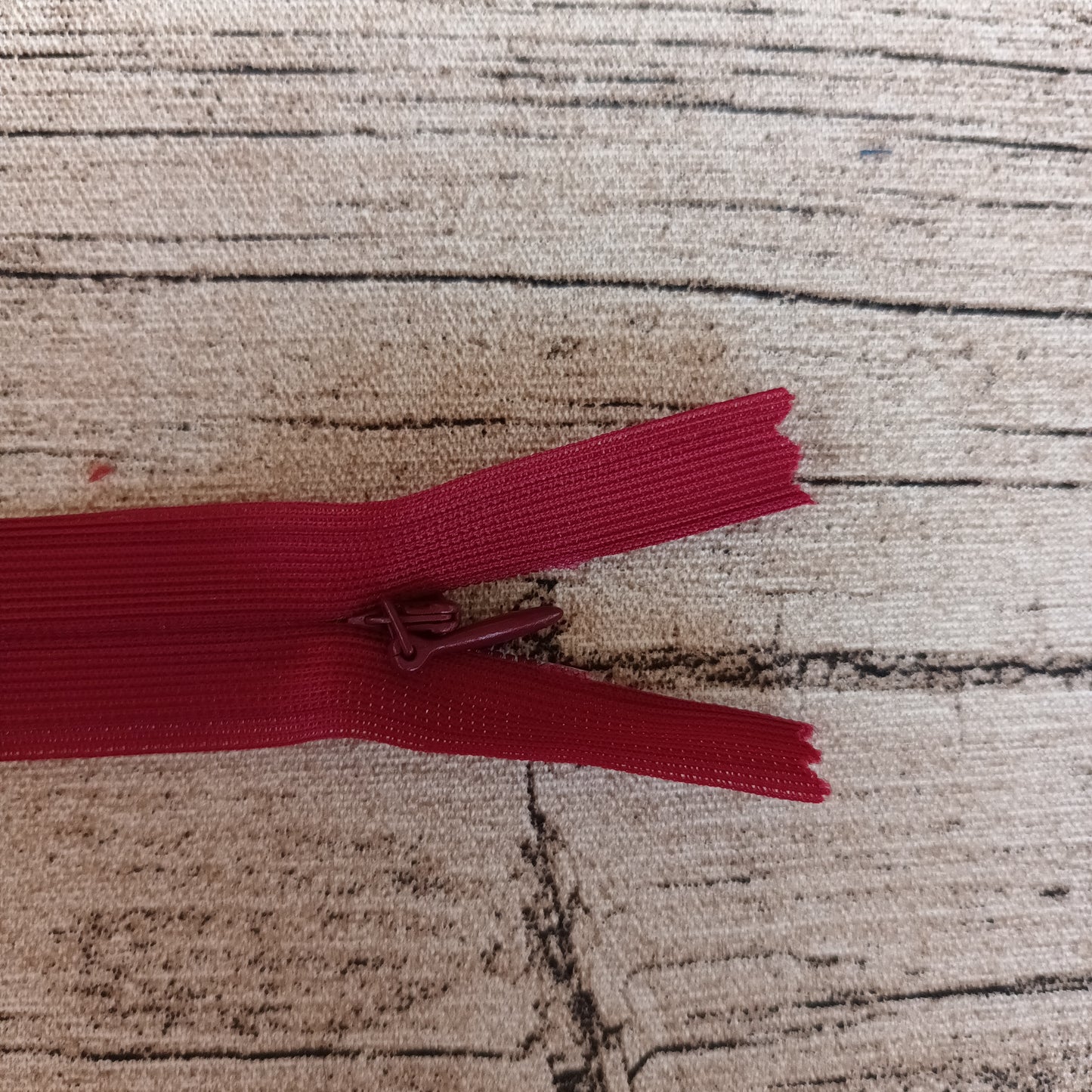Piiloketju 40 cm - Useita värejä