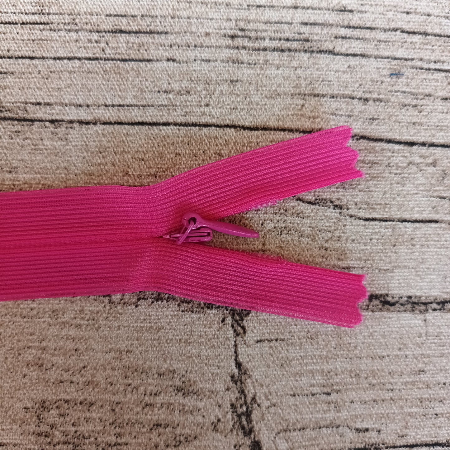 Piiloketju 40 cm - Useita värejä