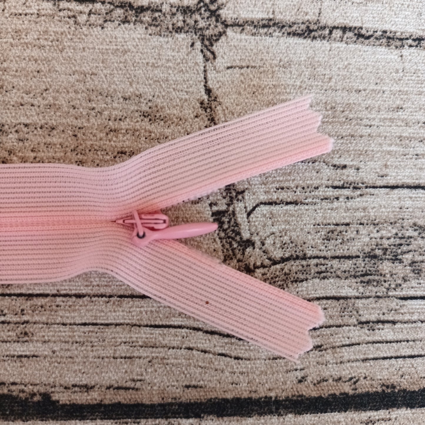 Piiloketju 40 cm - Useita värejä