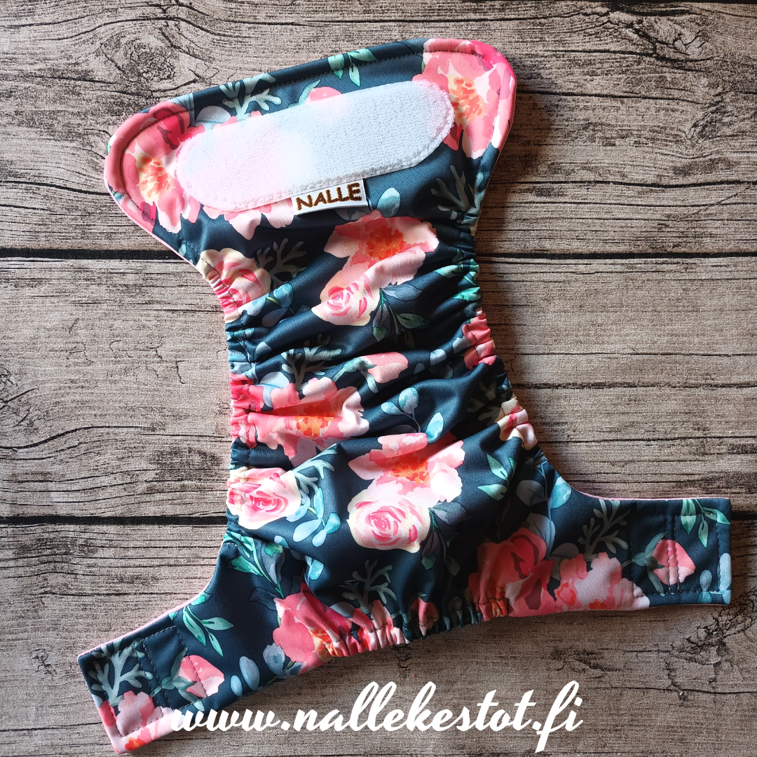 Nalle: Tasku-Nalle - Juhannusruusu TILAUSTUOTE