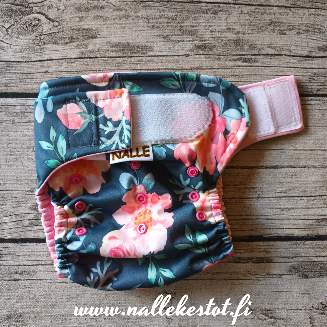 Nalle: Tasku-Nalle - Juhannusruusu TILAUSTUOTE