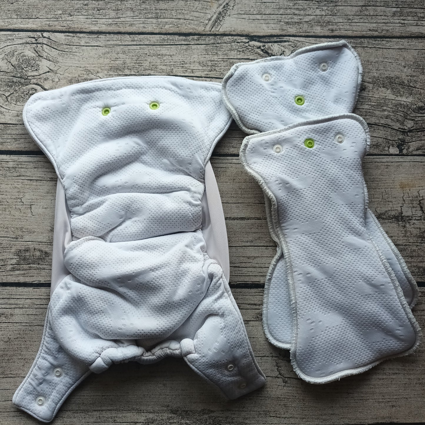 Kirppis: Mommy Mouse - Sisävaippa (OneSize) ja (XL)