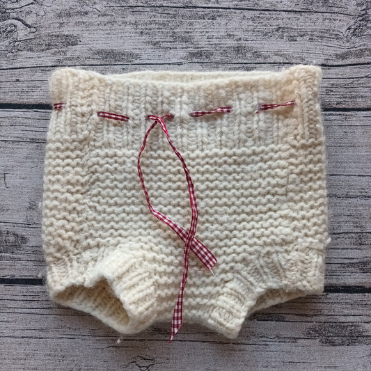 Kirppis: Handmade villavaippahousut (S)
