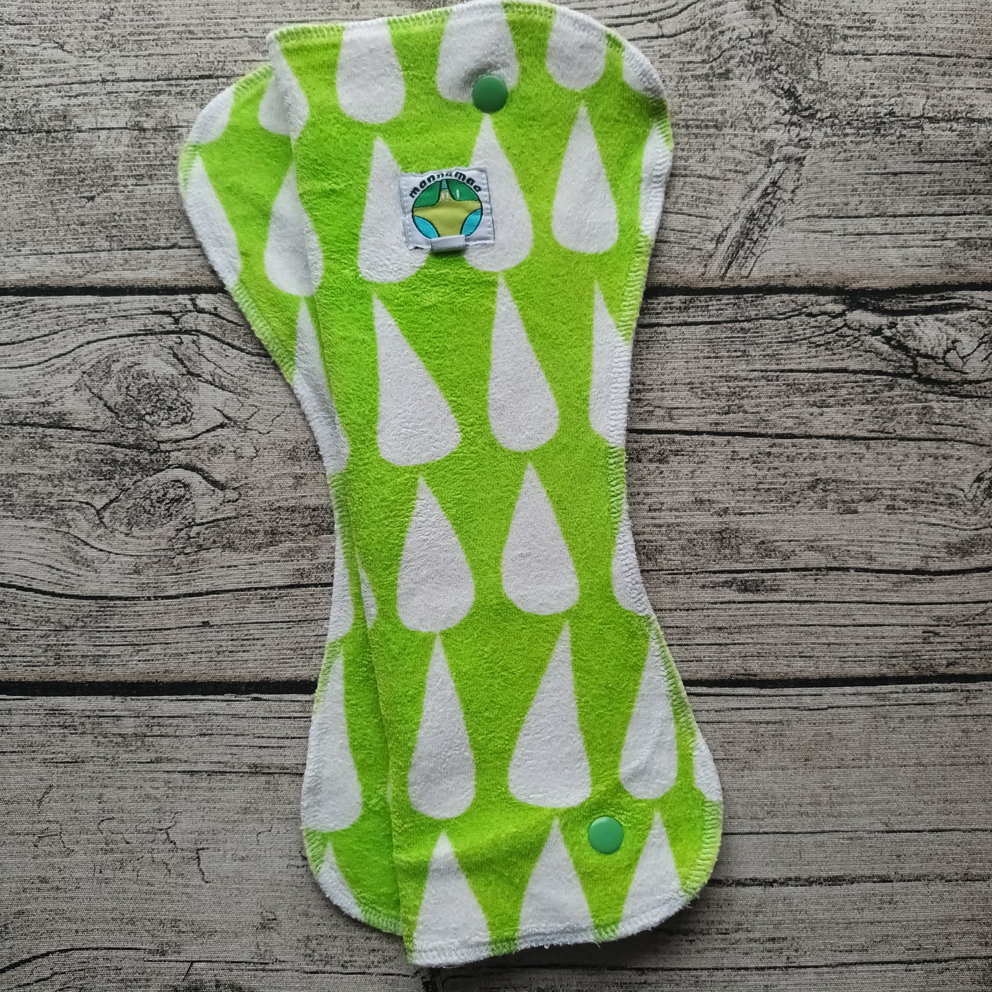 Kirppis: MannaMaa - Perhostaittoimu (M) ja (L)