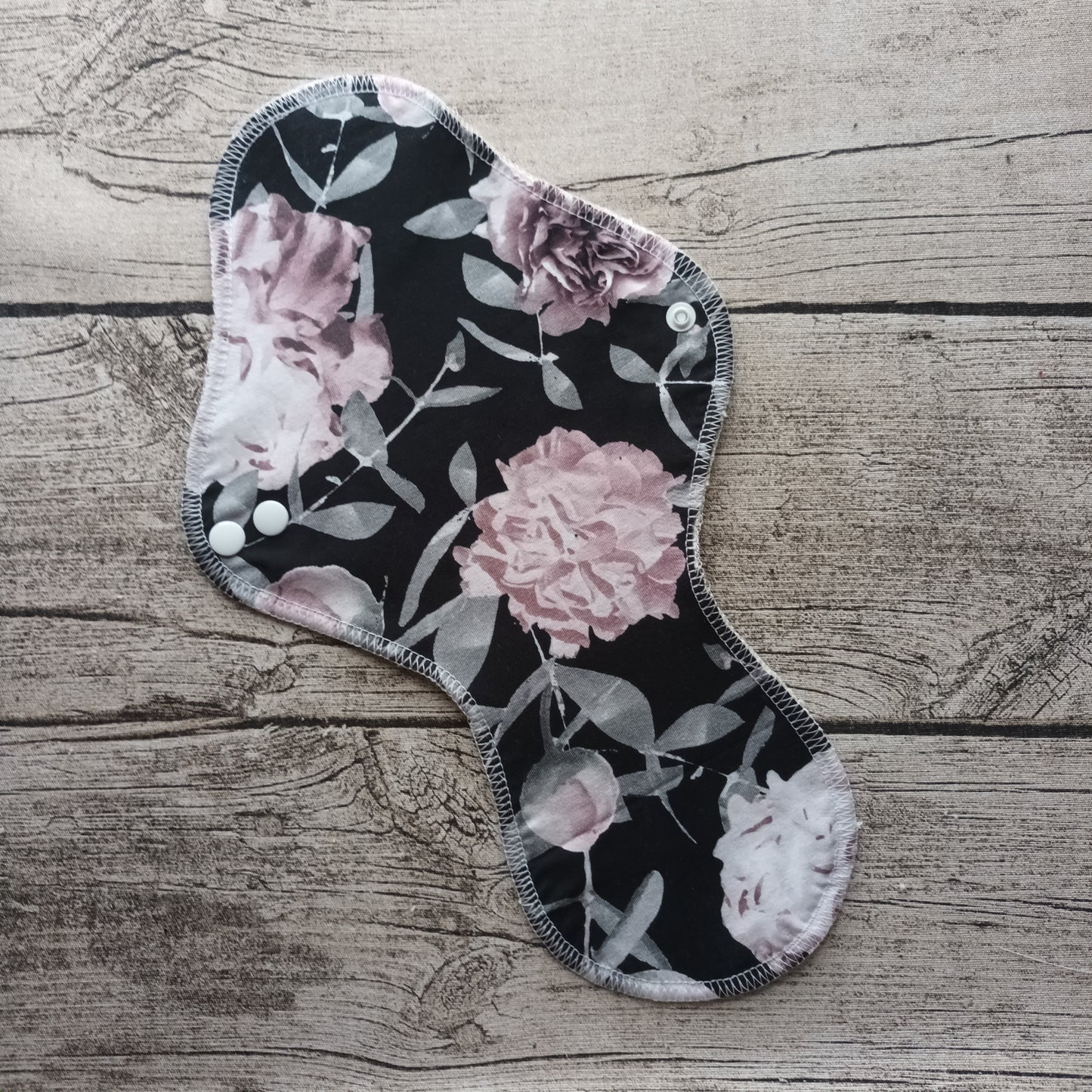 Noenea - Yöside - Luonnonvalkoinen bambu + Uneksija, musta-roosa