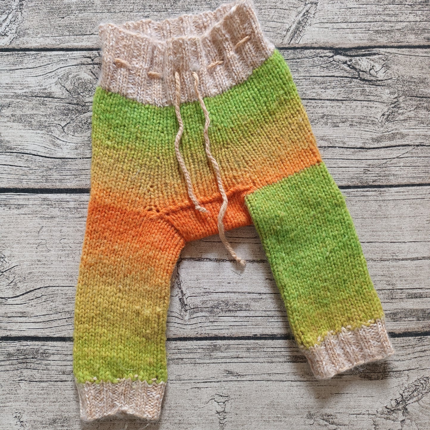 Kirppis: Handmade villavaippahousut (S)