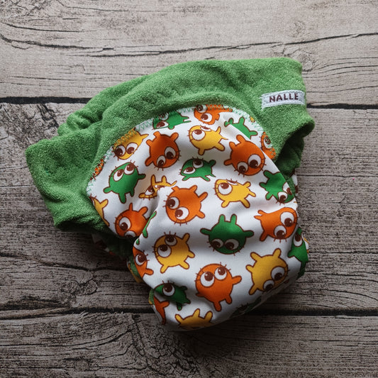 Nalle: Hiekkapikkarit (90) - Kirput, vihreä