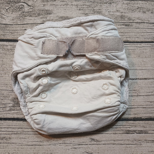 Kirppis: Blümchen - sisätaskuvaippa (OneSize)