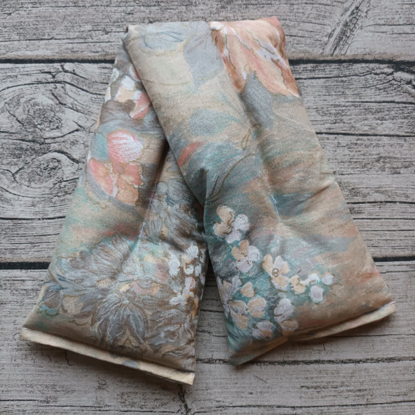 Kauratyyny - Kukkia, persikka