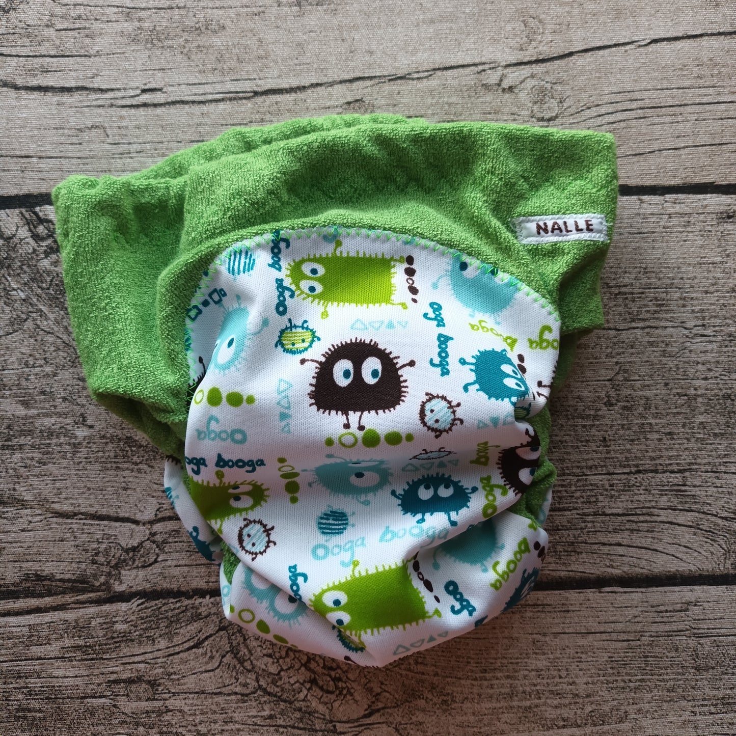 Nalle: Hiekkapikkarit (90) - Ooga Booga, vihreä